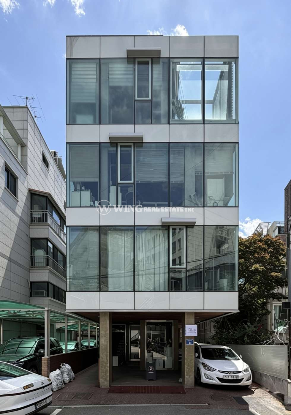 서울 마포구 서교동 통창으로 환하고 네모반듯한 공간 서교동 홍대사무실 월세 매물번호 11242 사진 1