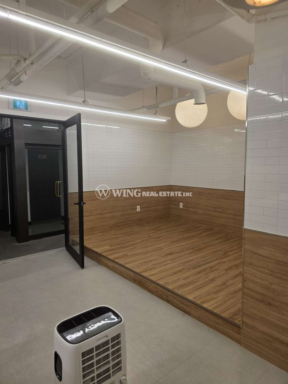 서울 서대문구 연희동 연희동 대로변에 위치한 감각적인 외관 소형 상가/사무실 월세 매물번호 11292 사진 4
