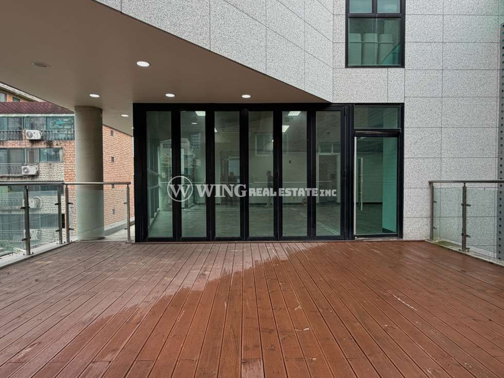 서울 마포구 서교동 합정역세권 넓은 테라스가 있는 층고높은 사무실 임대 월세 매물번호 11313 사진 13