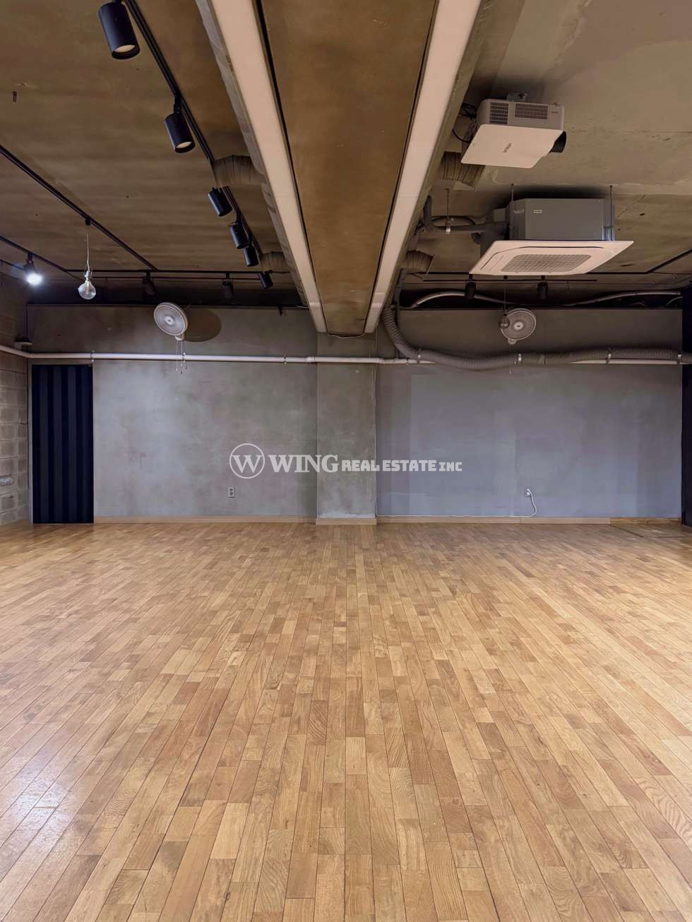 서울 마포구 동교동 댄스연습실 인테리어 완비된 무권리 홍대상가 임대 월세 매물번호 11324 사진 3
