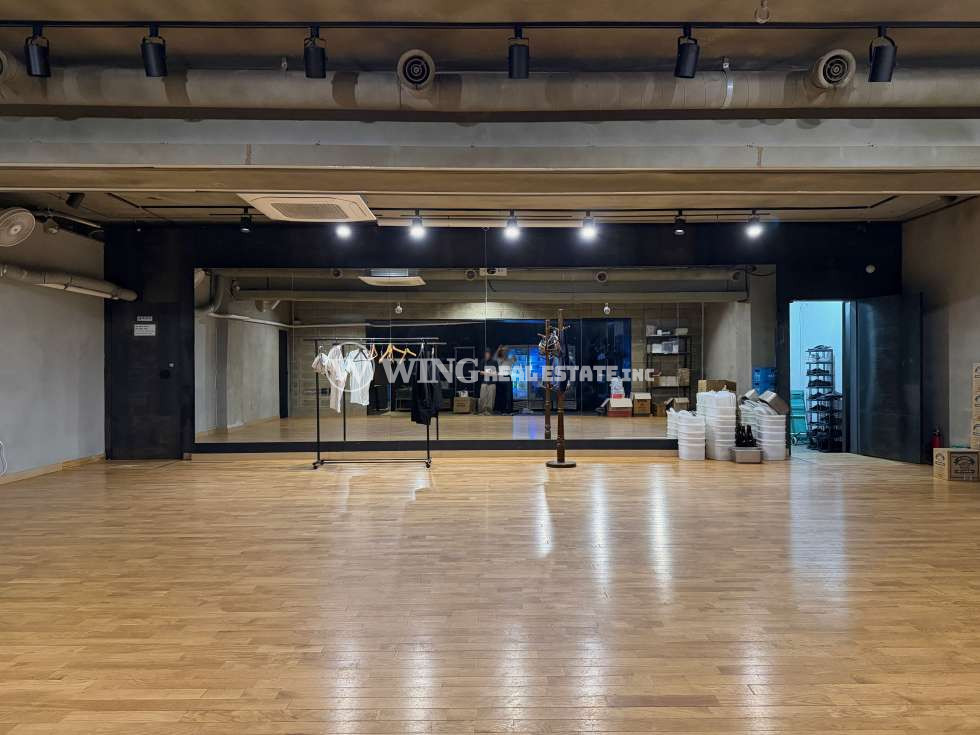 서울 마포구 동교동 댄스연습실 인테리어 완비된 무권리 홍대상가 임대 월세 매물번호 11324 사진 4