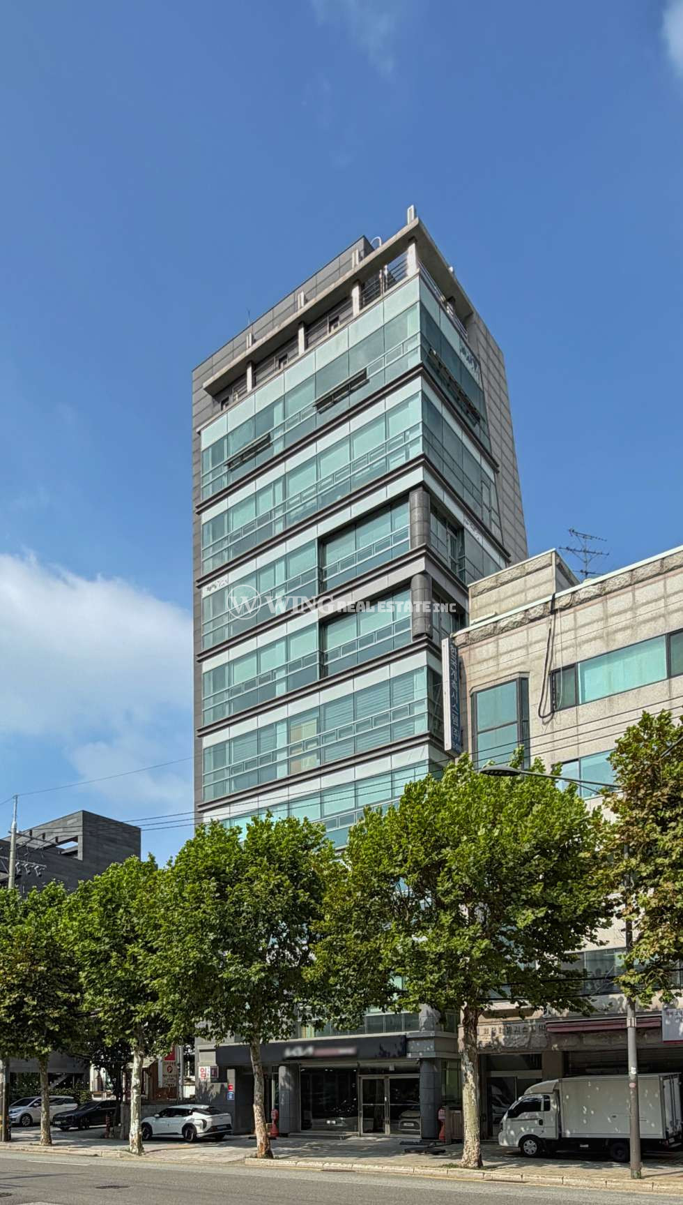 서울 마포구 성산동 고층 위치로 뷰 좋고 깔끔한 홍대사무실 임대 월세 매물번호 11328 사진 2
